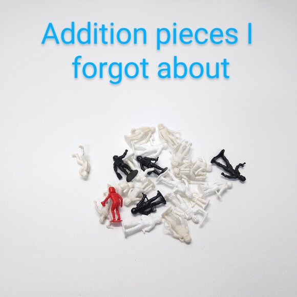 Toy Figurines Vintage Astronauts, Divers, People, Fantasy Mixed Approx 125 pcs - Picture 14 of 14